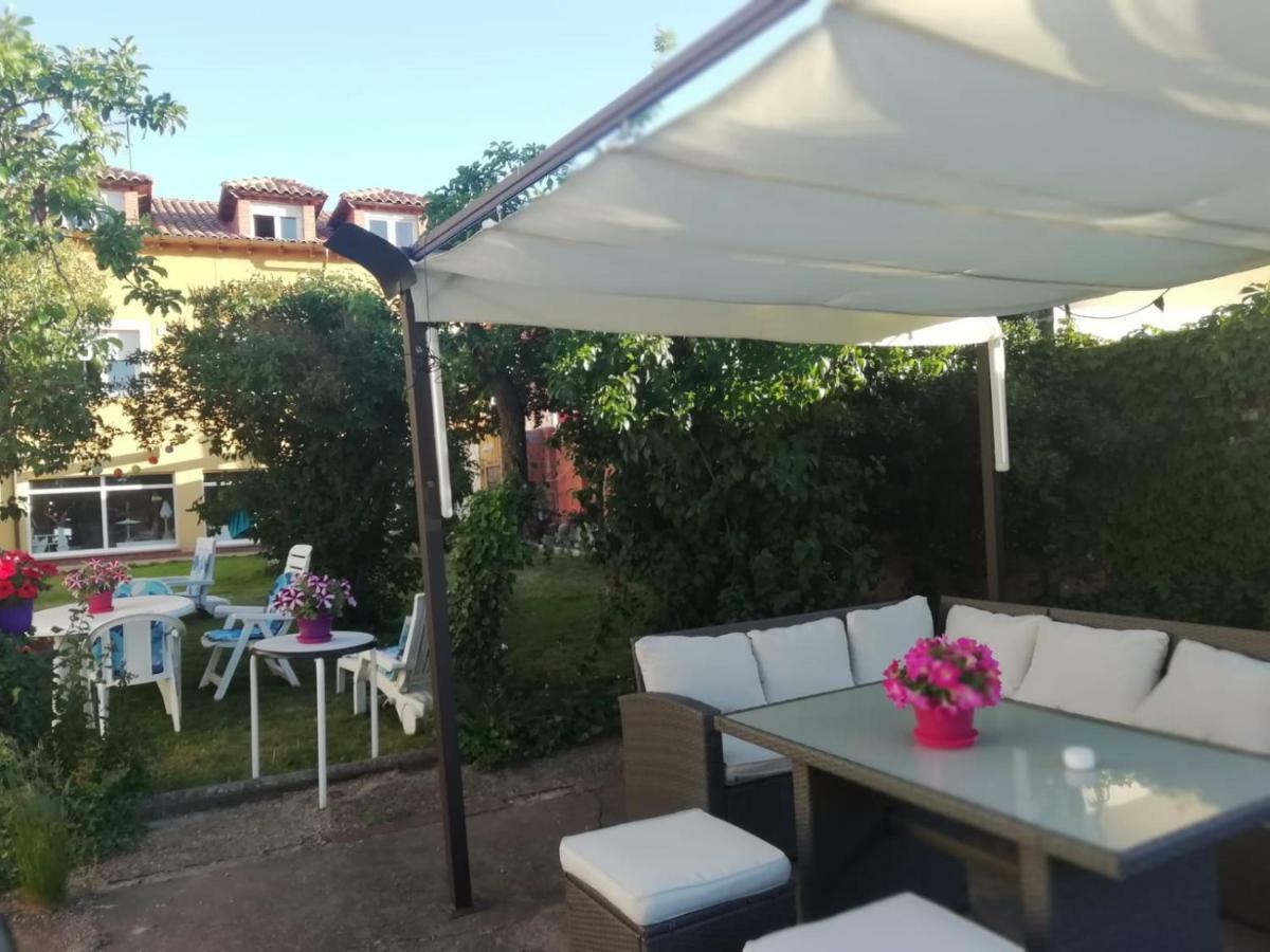 הוילה San Andrés del Rabanedo Boleta A 5 Minutos De Leon, Casa Con Jardin מראה חיצוני תמונה